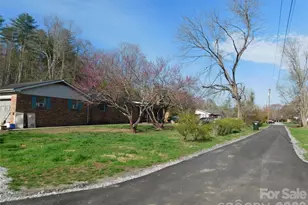 102 Jeff St, Hendersonville, NC 28739 - Photo 4