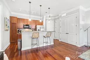 2810 Selwyn Ave, Charlotte, NC 28209 - Photo 4