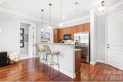 2810 Selwyn Avenue #114, Charlotte, NC 28209 - Photo 6