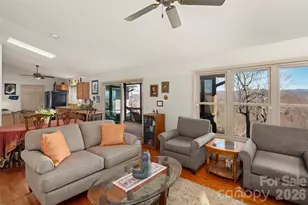 405 Glen Echo Cir, Saluda, NC 28773 - Photo 12