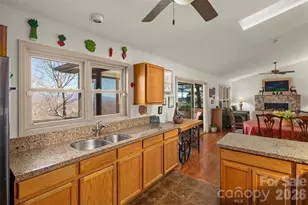 405 Glen Echo Cir, Saluda, NC 28773 - Photo 16