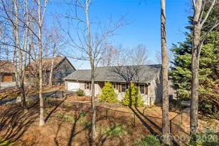 405 Glen Echo Cir, Saluda, NC 28773 - Photo 44