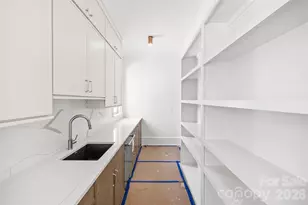 4628 Water Oak Rd, Charlotte, NC 28211 - Photo 6