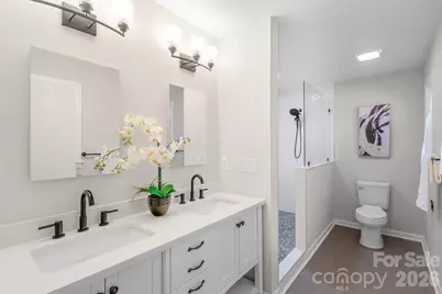 643 Seneca Place, Charlotte, NC 28210 - Photo 4