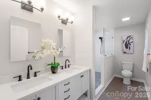 643 Seneca Pl, Charlotte, NC 28210 - Photo 4