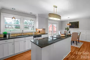 643 Seneca Pl, Charlotte, NC 28210 - Photo 2