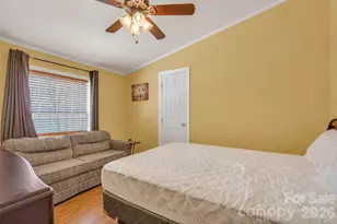 401 Lynn Gap Rd, Spruce Pine, NC 28777 - Photo 22