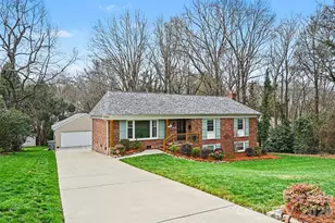 3832 Blowing Rock Way, Charlotte, NC 28210 - Photo 2