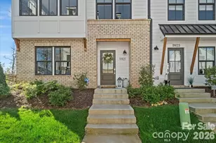 11921 Fiddlers Roof Ln, Charlotte, NC 28277 - Photo 2