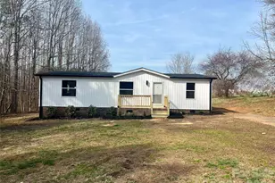 1012 Cherry Tree Ct, Bessemer City, NC 28016 - Photo 2