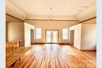 6367 Nc 261 Highway, Bakersville, NC 28705 - Photo 12