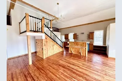 6367 Nc 261 Highway, Bakersville, NC 28705 - Photo 16