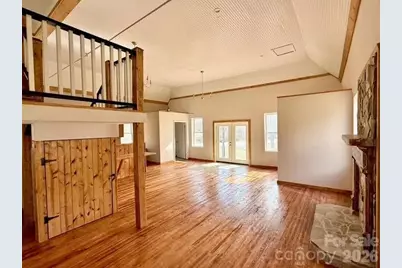 6367 Nc 261 Highway, Bakersville, NC 28705 - Photo 24