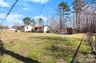2010 Sprucewood St, Albemarle, NC 28001 - Photo 6
