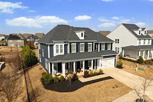 1008 Cabriolet Ct, Waxhaw, NC 28173 - Photo 2
