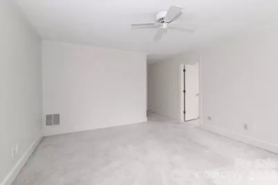 415 N Greenbriar Road, Statesville, NC 28625 - Photo 24