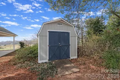 415 N Greenbriar Road, Statesville, NC 28625 - Photo 46
