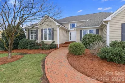 415 N Greenbriar Road, Statesville, NC 28625 - Photo 2