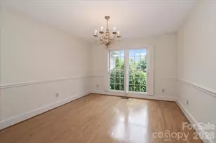 415 N Greenbriar Rd, Statesville, NC 28625 - Photo 6