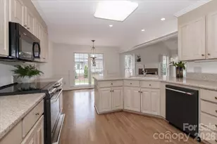 415 N Greenbriar Rd, Statesville, NC 28625 - Photo 12