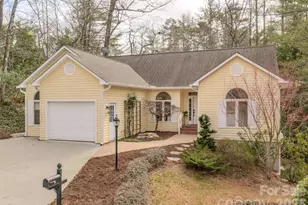 54 Wintergreen Dr, Brevard, NC 28712 - Photo 1