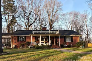 920 Paramount Cir, Gastonia, NC 28052 - Photo 1