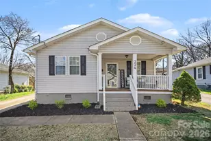 224 10th St, Cramerton, NC 28032 - Photo 1