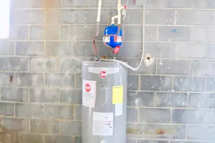 2280 19th Ave NE, Hickory, NC 28601 - Photo 18