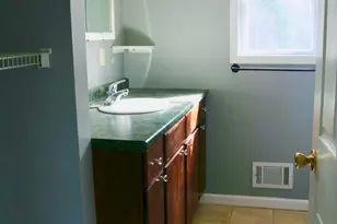 2280 19th Ave NE, Hickory, NC 28601 - Photo 6