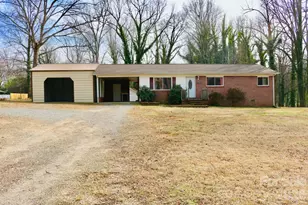 2280 19th Ave NE, Hickory, NC 28601 - Photo 1