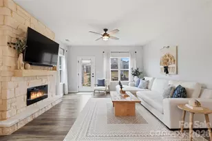 331 Ox Bow Cir, Mount Holly, NC 28120 - Photo 8