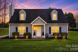 6104 Sunbridge Ct, Charlotte, NC 28269 - Photo 1