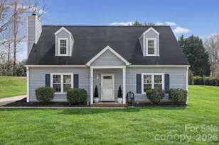 6104 Sunbridge Ct, Charlotte, NC 28269 - Photo 1