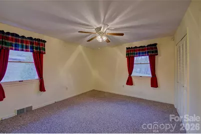 220 Grand View Lane, Burnsville, NC 28714 - Photo 18