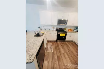 5240 Kinsbridge Drive, Charlotte, NC 28227 - Photo 6