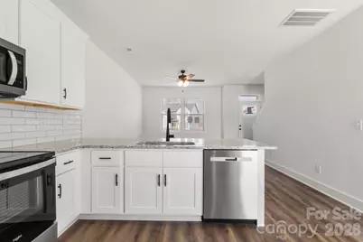 105 Indian Wells Court, Harmony, NC 28634 - Photo 8