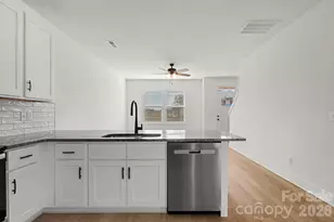 106 Indian Wls Ct, Harmony, NC 28634 - Photo 8