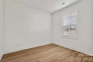 106 Indian Wls Ct, Harmony, NC 28634 - Photo 16