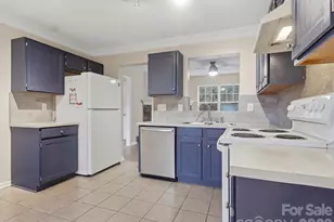 336 Amir Cir, Matthews, NC 28105 - Photo 8