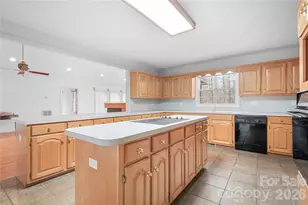 2241 Cordia Cir, Newton, NC 28658 - Photo 6