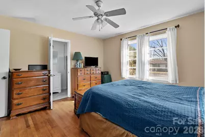 303 Stonewall Avenue, Swannanoa, NC 28778 - Photo 16