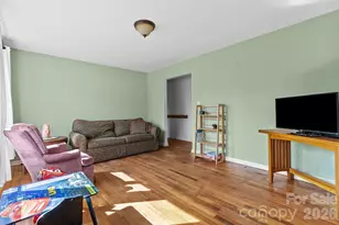 303 Stonewall Ave, Swannanoa, NC 28778 - Photo 8