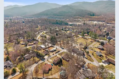 303 Stonewall Avenue, Swannanoa, NC 28778 - Photo 32
