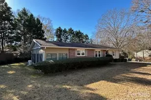 408 Gillsbrook Rd, Lancaster, SC 29720 - Photo 2