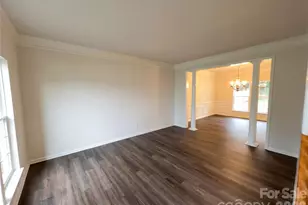 2718 Phillips Woods Ln, Matthews, NC 28105 - Photo 8