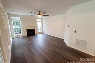 2718 Phillips Woods Ln, Matthews, NC 28105 - Photo 2