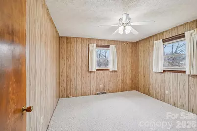 277 Powell Street, Hendersonville, NC 28792 - Photo 16