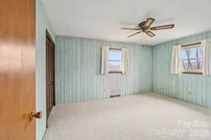 277 Powell St, Hendersonville, NC 28792 - Photo 14