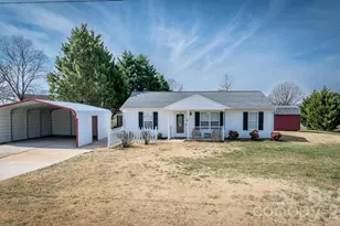 370 Weathers Creek Rd, Troutman, NC 28166 - Photo 2