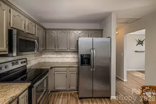 370 Weathers Creek Rd, Troutman, NC 28166 - Photo 8